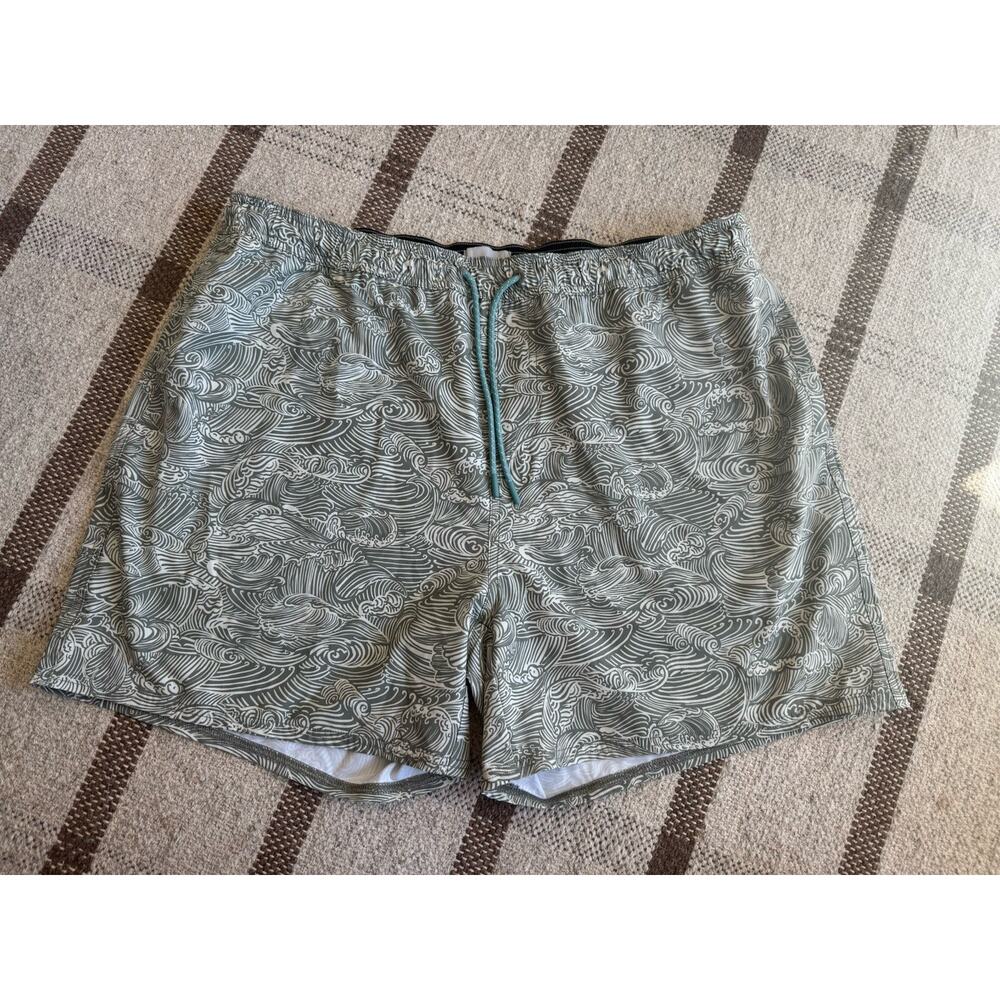 Huckberry Wellen Performance Lined Swim Trunks Shorts Agave Wave Men’s XXL 5”
